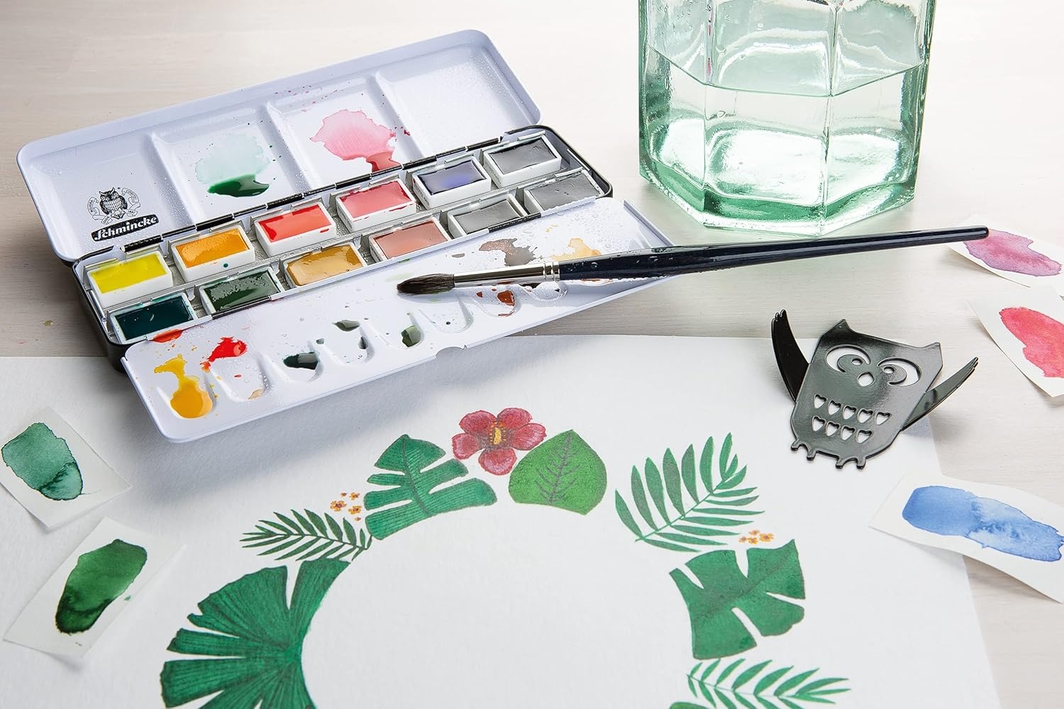 Schmincke – AKADEMIE Watercolor Paint Box, Basic Assortment 12 x 1/1 Pans, 75 312 097, Metal Box, Highly lightfast Colors, fine Artists’ Watercolors(1 Count (Pack of 1))